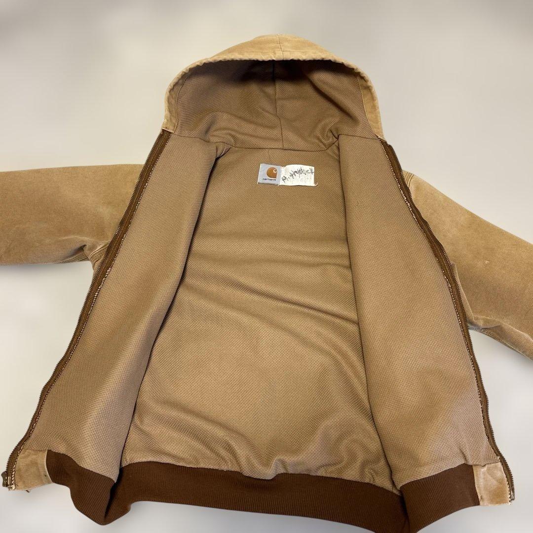 Carhartt フード付きベージュジャケット - メルカリ