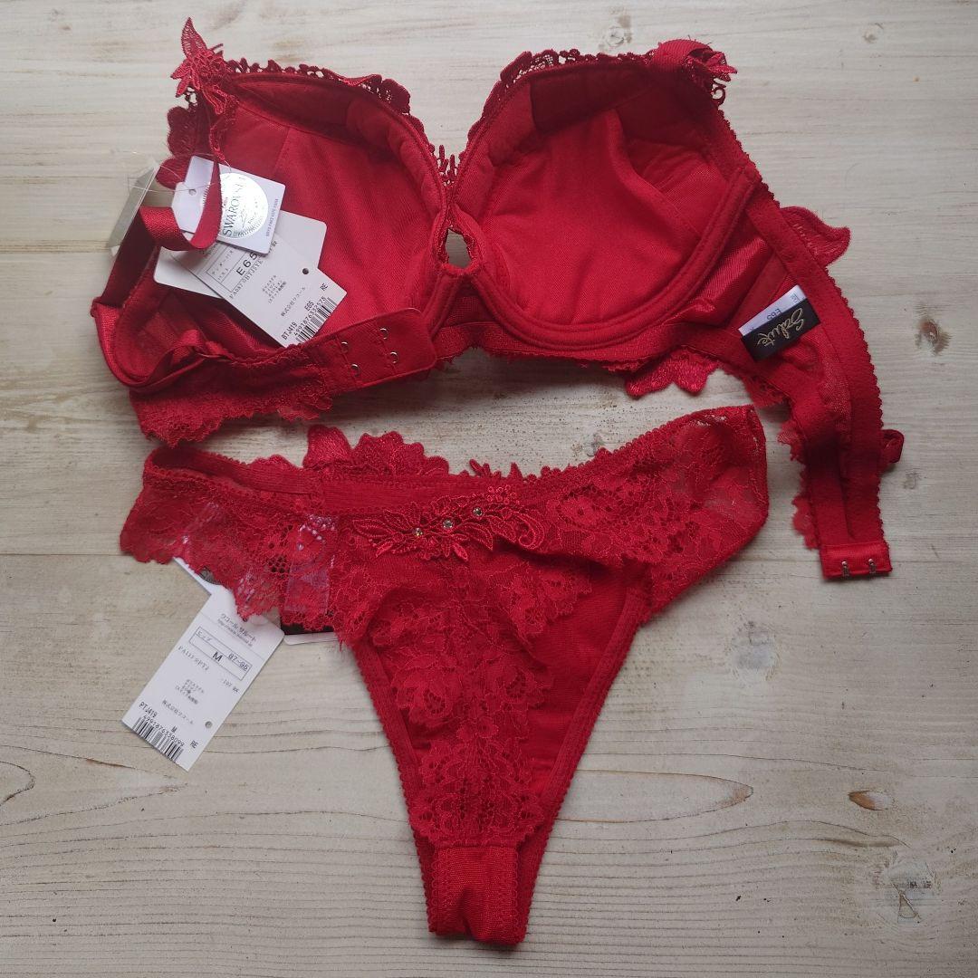 新品 ワコール サルート 赤 19G バチカン 店舗限定 E65/M - メルカリ