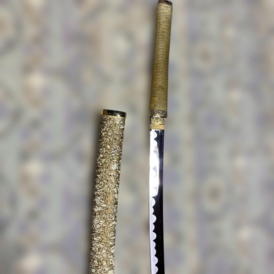 格安豪華版模造刀 黄色柄 鍔無し 金糸模様白鞘