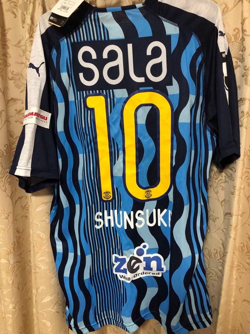 タグ付 プーマ製ジュビロ磐田2019 中村俊輔 リミテッド 在籍ラストモデル タグ付 プーマ製ジュビロ磐田2019 中村俊輔 リミテッド 在籍ラスト