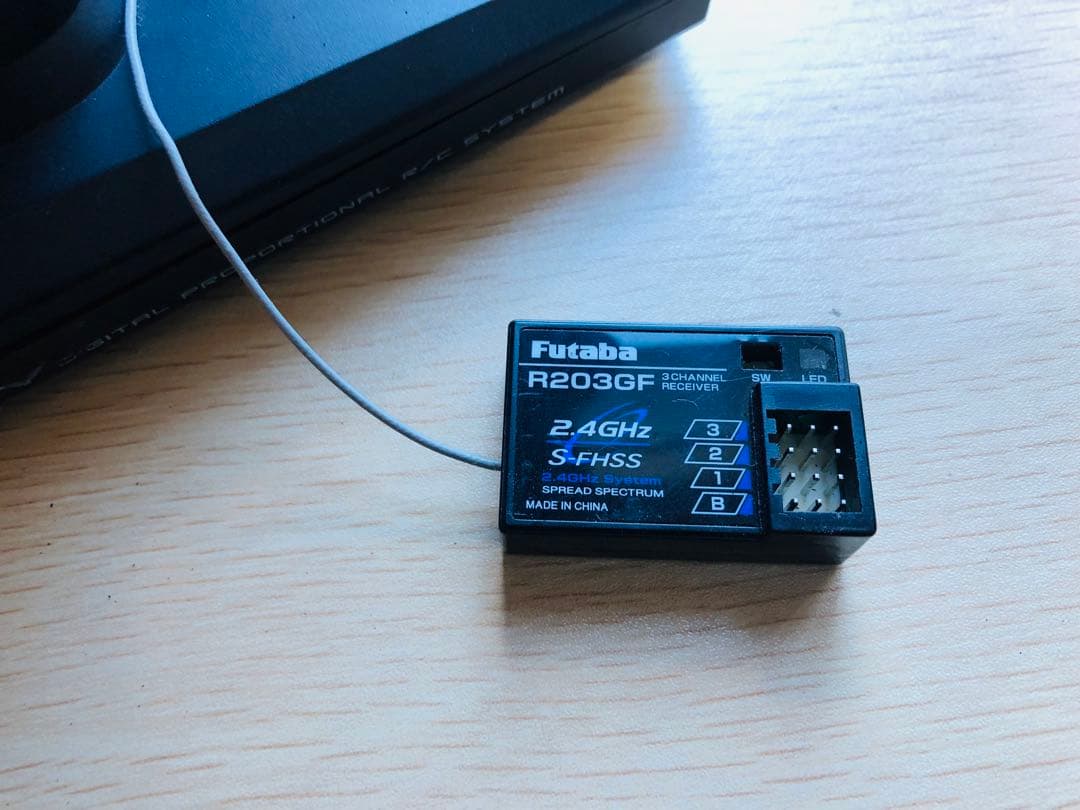 フタバ　Futaba 3PV ラジコン送信機セット 2.4GHz