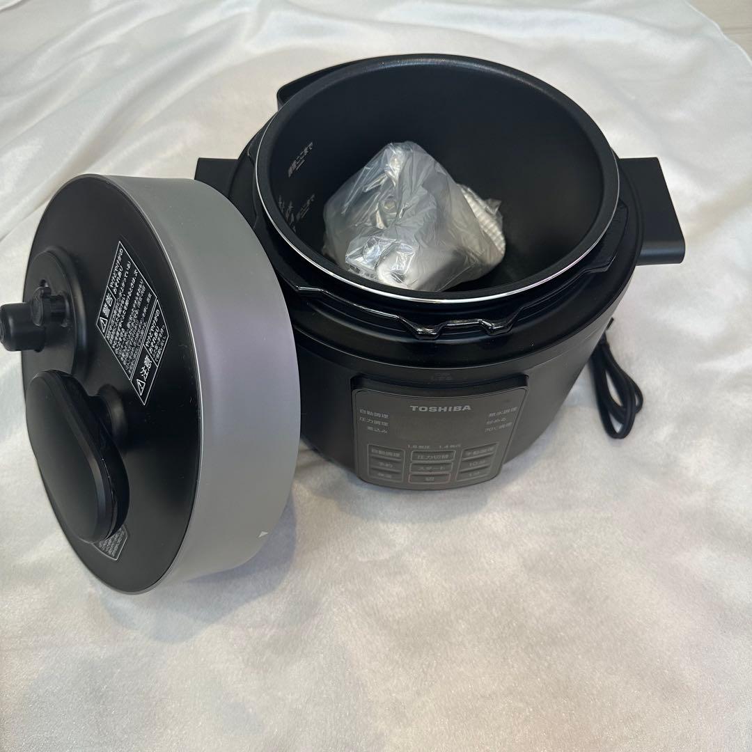 【未使用品】TOSHIBA 電気圧力鍋 1.6L