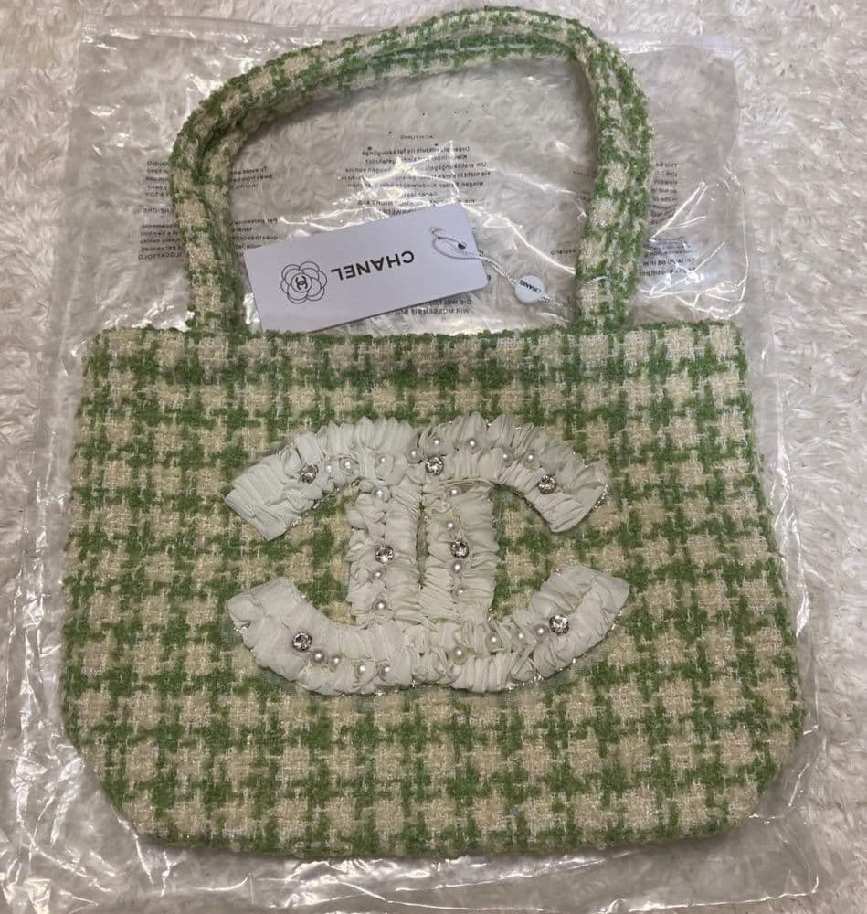 CHANEL ツイードバッグ シフォン パール VIPギフト ノベルティ - メルカリ