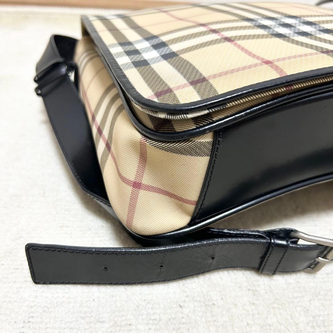 美品 バーバリーロンドン ノバチェック メッセンジャーバッグ