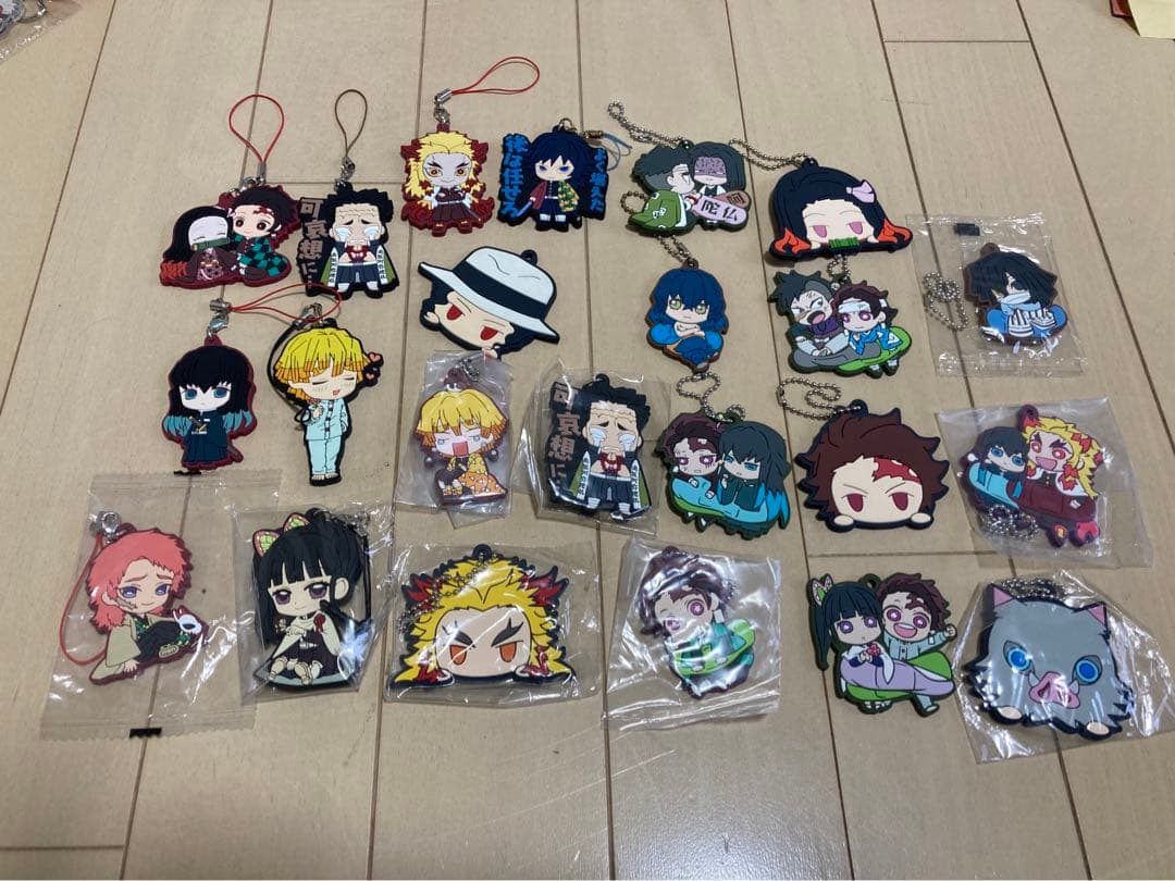 鬼滅の刃グッズ382個大量まとめ売り 即日発送 - メルカリ