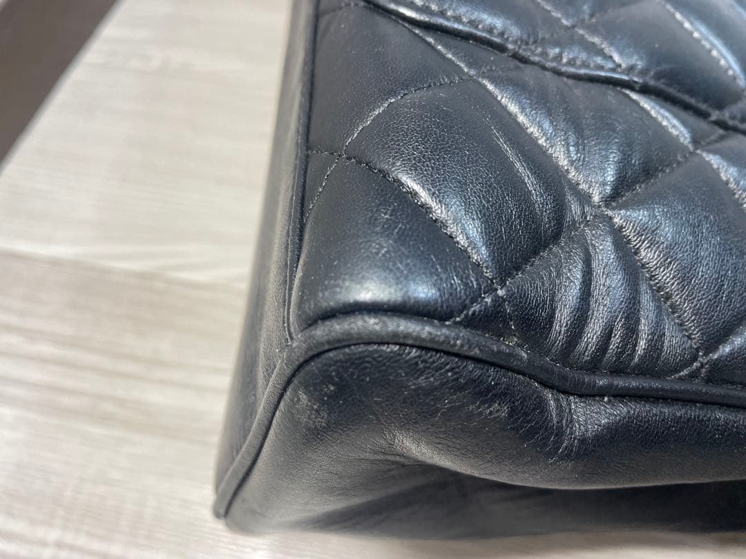 CHANELノベルティ　マトラッセ ココマーク 復刻トートバッグキャビアスキン