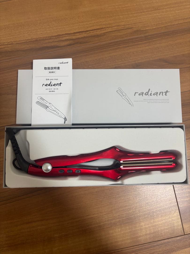 【かーにゃさん専用】ラディアント ストレートヘアアイロン 35mm radiant（ラディアント） NEW 35mm radiant 35mm | ストレートアイロン