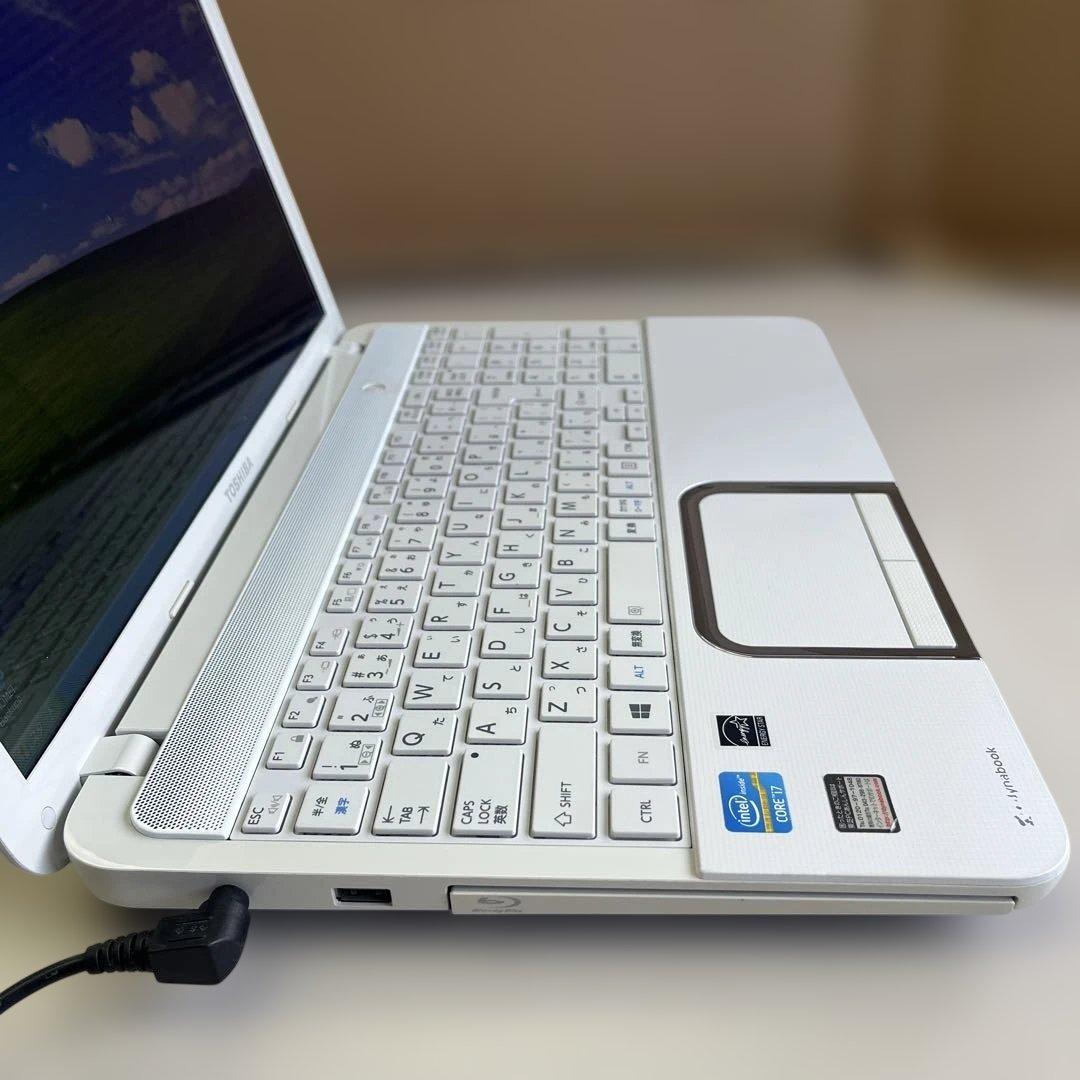 ☆格安超美品☆WinXP☆東芝ブルーレイ搭載15.6インチ大画面☆第3世代i7