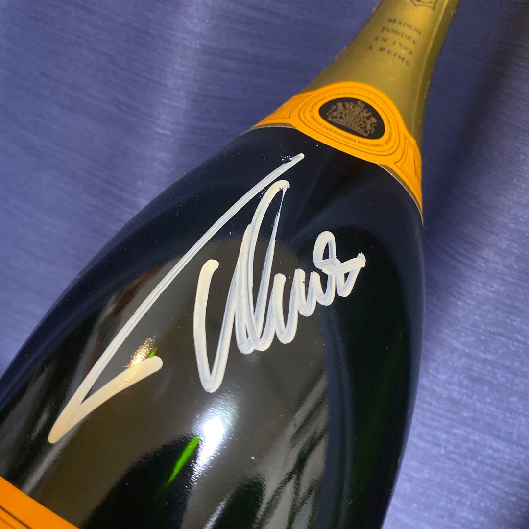 フェルナンド・アロンソ直筆サイン入り】 ヴーヴ・クリコ マグナム