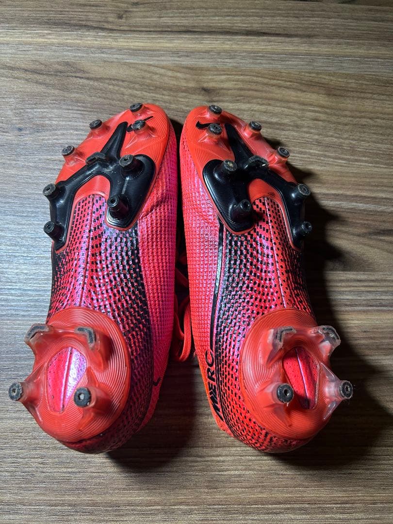 Nike Mercurial レッド FGシューズ　24.5cm