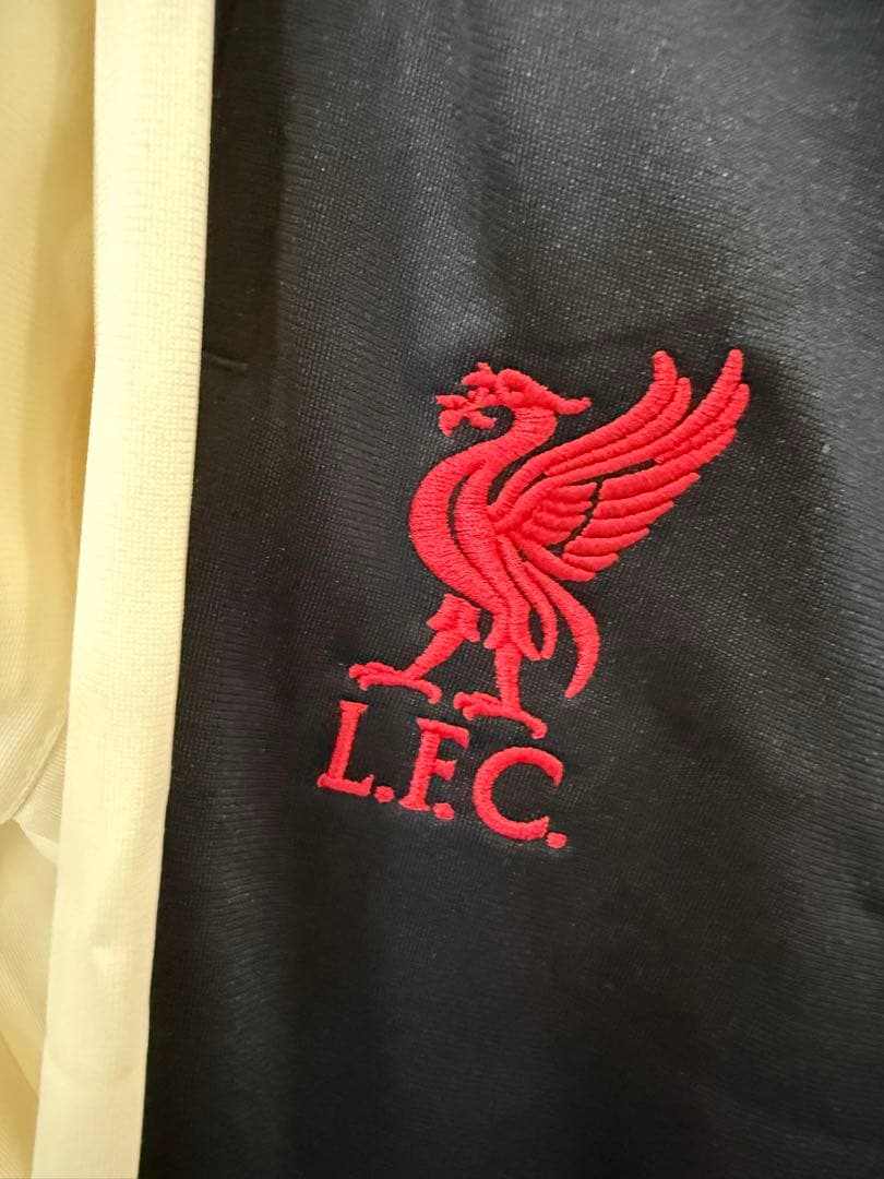 新品】 リバプールFC トラックスーツ オフホワイト24/25 S - メルカリ