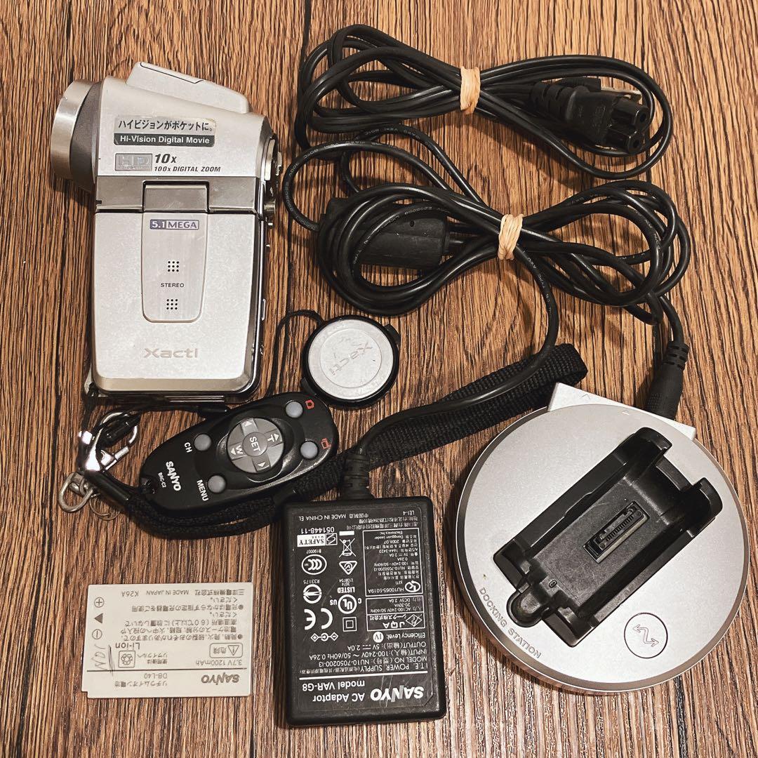 SANYO Xacti DMX-HD1A(S) デジタルムービーカメラ　動作品 Amazon | SANYO デジタルムービーカメラ Xacti DMX-HD1A シルバー