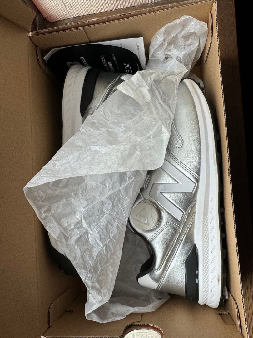 ニューバランス　レディースゴルフシューズ　BOA 23.5cm