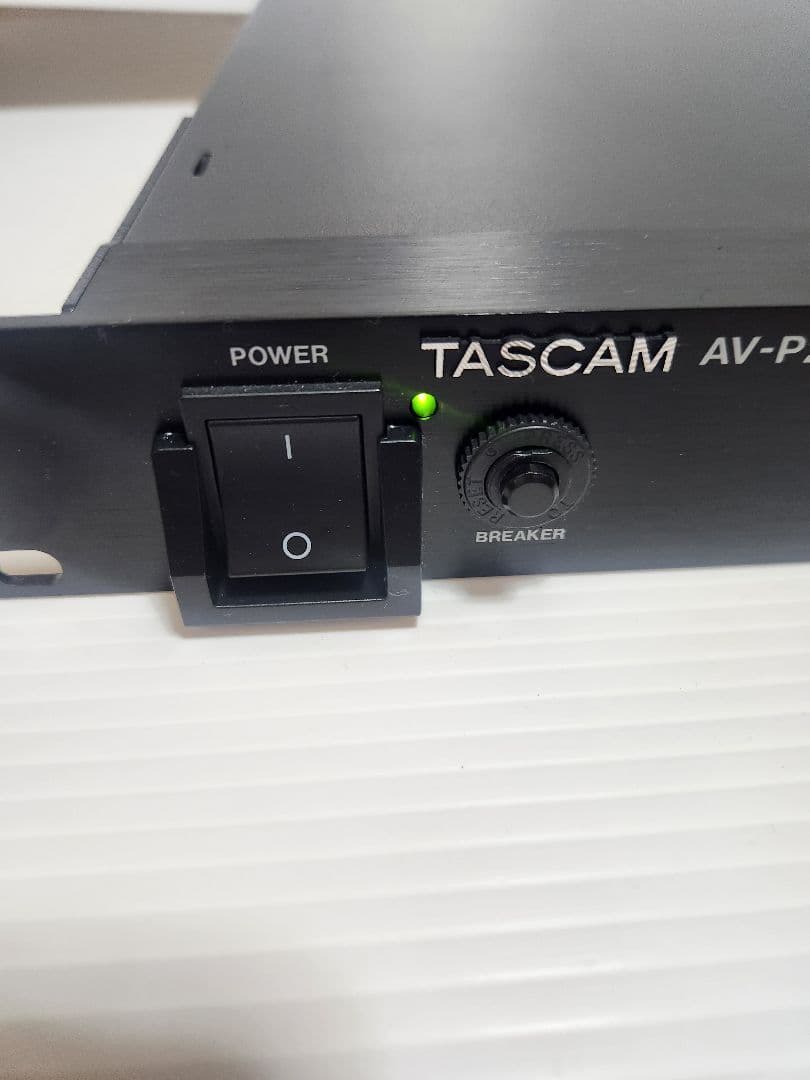 美品 TASCAM AV-P250 パワーコンディショナー 2024年 現行型 - メルカリ
