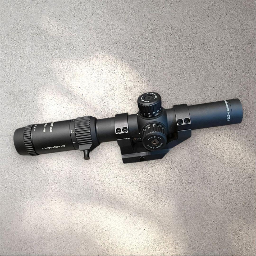 VectorOptics Forester 1-5x24mm GEN2 スコープ