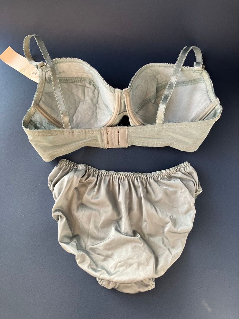 スタディオファイブ ブラジャー&ショーツセット D75 - メルカリ