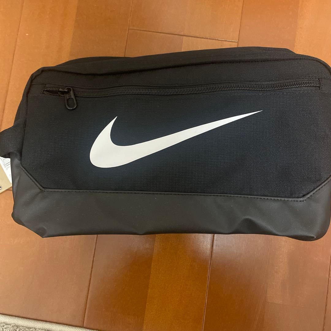 asics バレーボールシューズ 24.0cm ホワイト、シューズケース付き