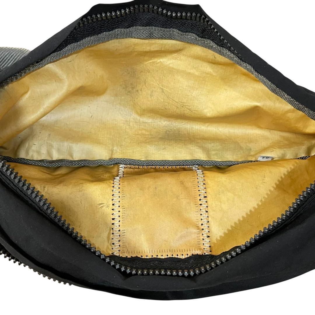 プラダスポーツ ウエストポーチ 4VA107 ナイロン 黒 ロゴプレート