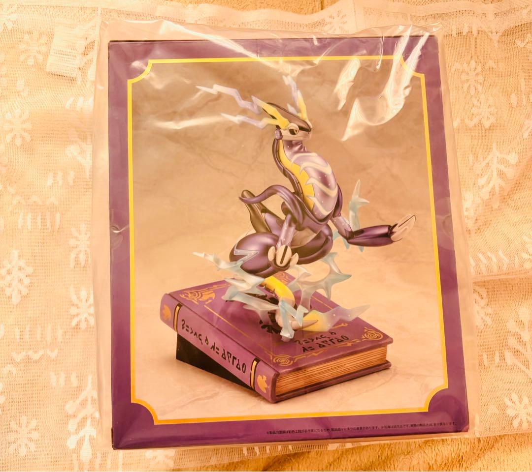 新品 ポケモンセンターオリジナル フィギュア コライドン ミライドン コトブキヤ