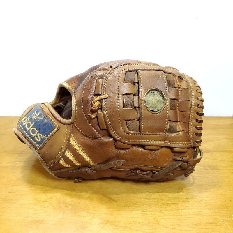 アディダス 江川卓モデル 激レア 兼松江商 ビンテージ 投手用 硬式