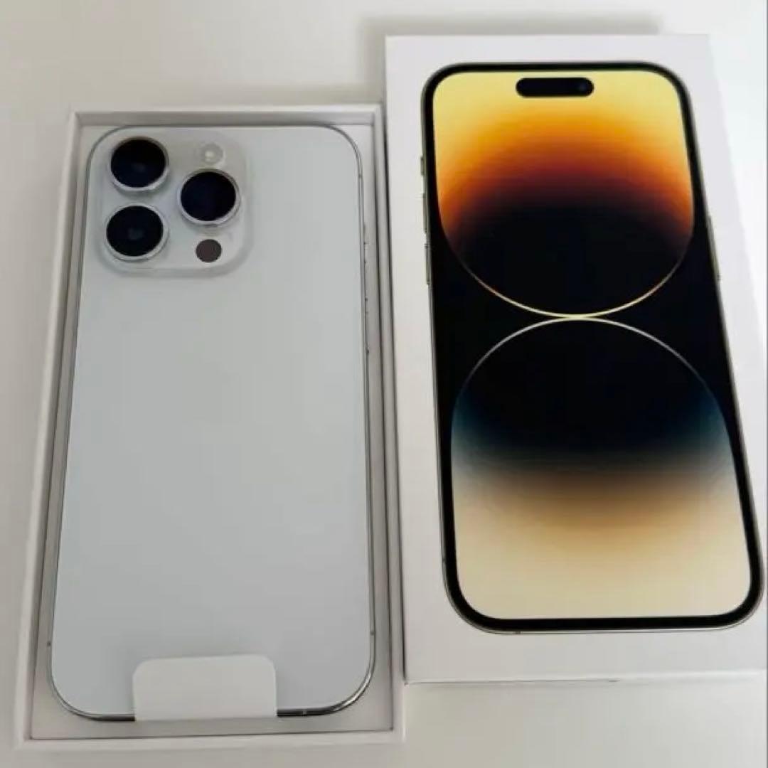 スマートフォン本体 DaaN スマホ界の頂点】折りたたんでも普通のスマホ並みの折りたたみスマホ