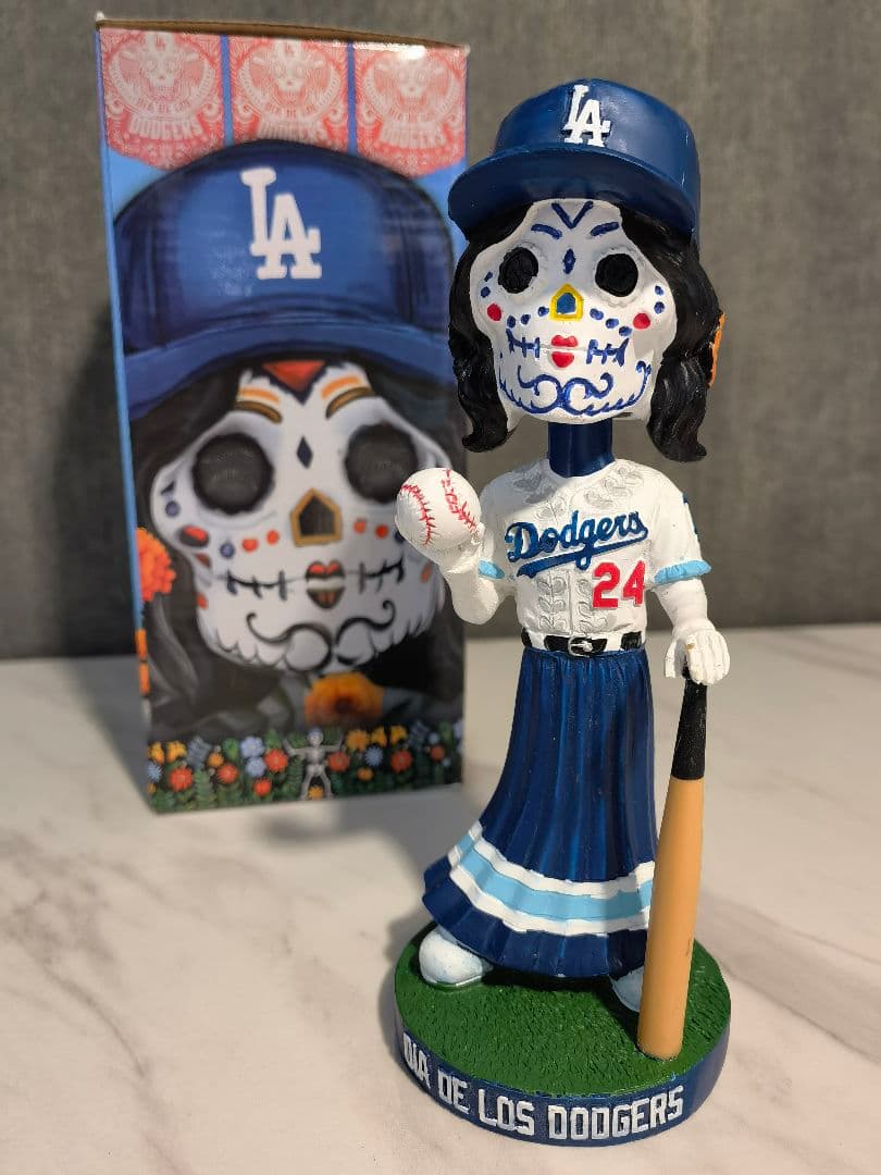 9/24来場者限定 Dia De Los Dodgers ボブルヘッド ⑤ 9/24来場者限定 Dia De Los Dodgers ボブルヘッド ② 9/24来場者限定