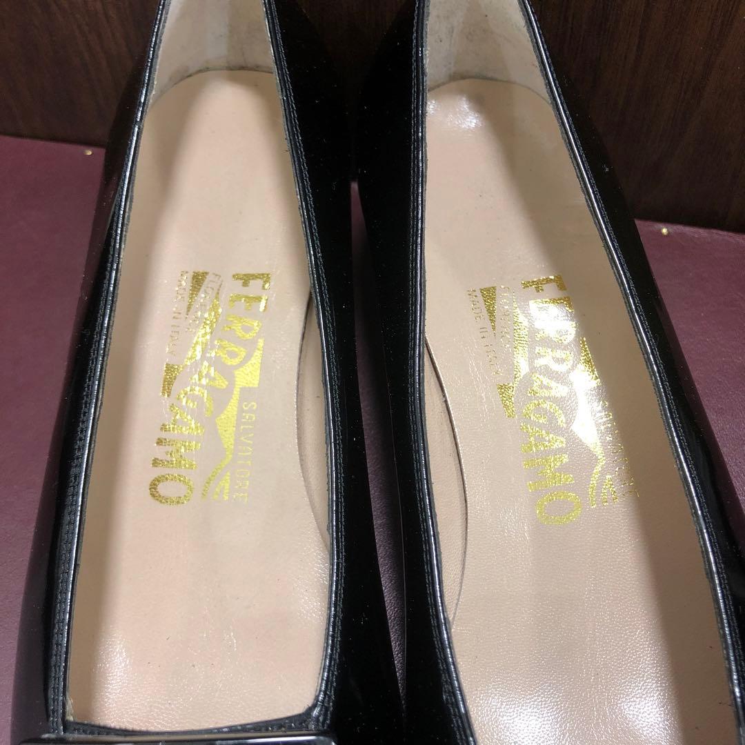 フェラガモ　パンプス　エナメル　ヒール　GALAXY 23.5cm