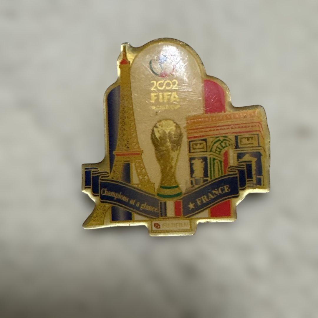 2002 FIFAワールドカップ 記念ピン - メルカリ