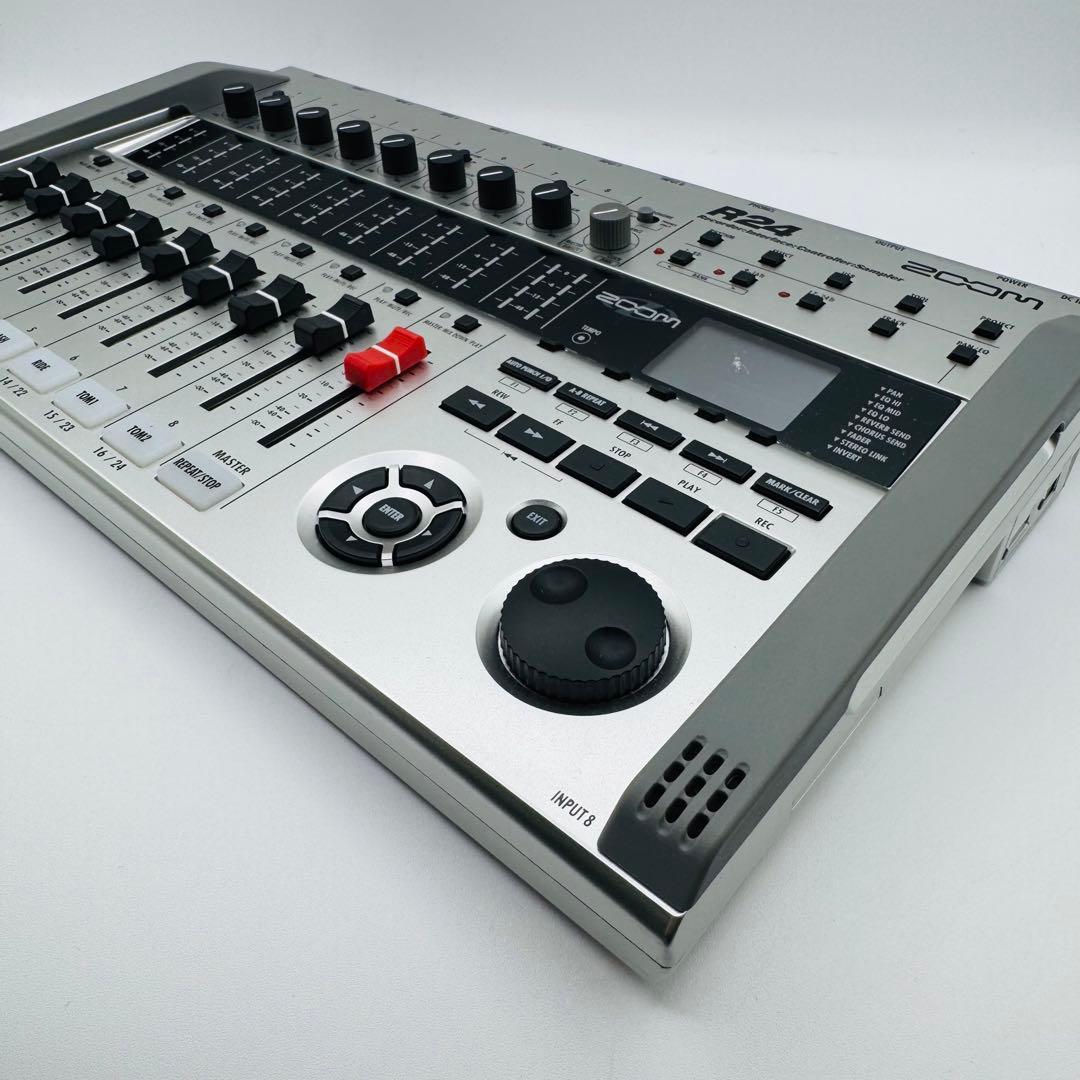 Zoom R24 レコーダー・インターフェース アダプターつき
