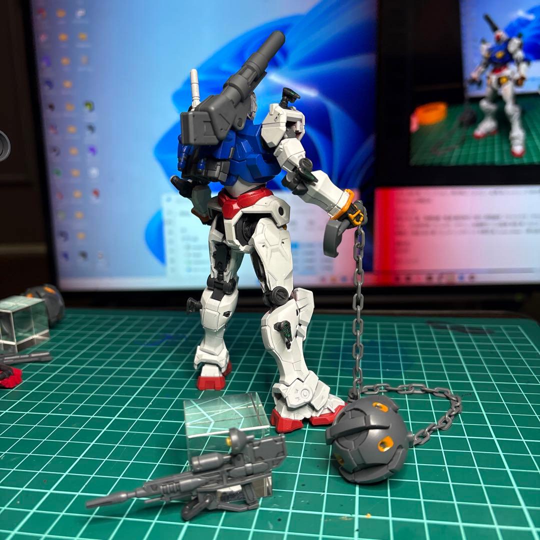 【完成品】HG セイラ専用塗装　軽キャノン改　と　HG赤いガンダム　ザクバズーカ