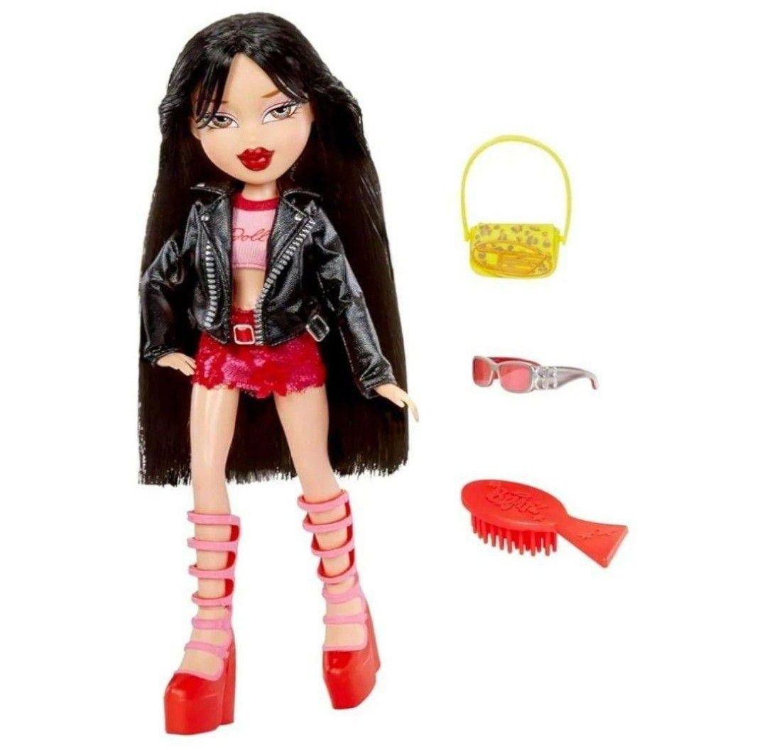 ブラッツ　Bratz ゴーイングアウト!　人形　3体セット ファッションドール