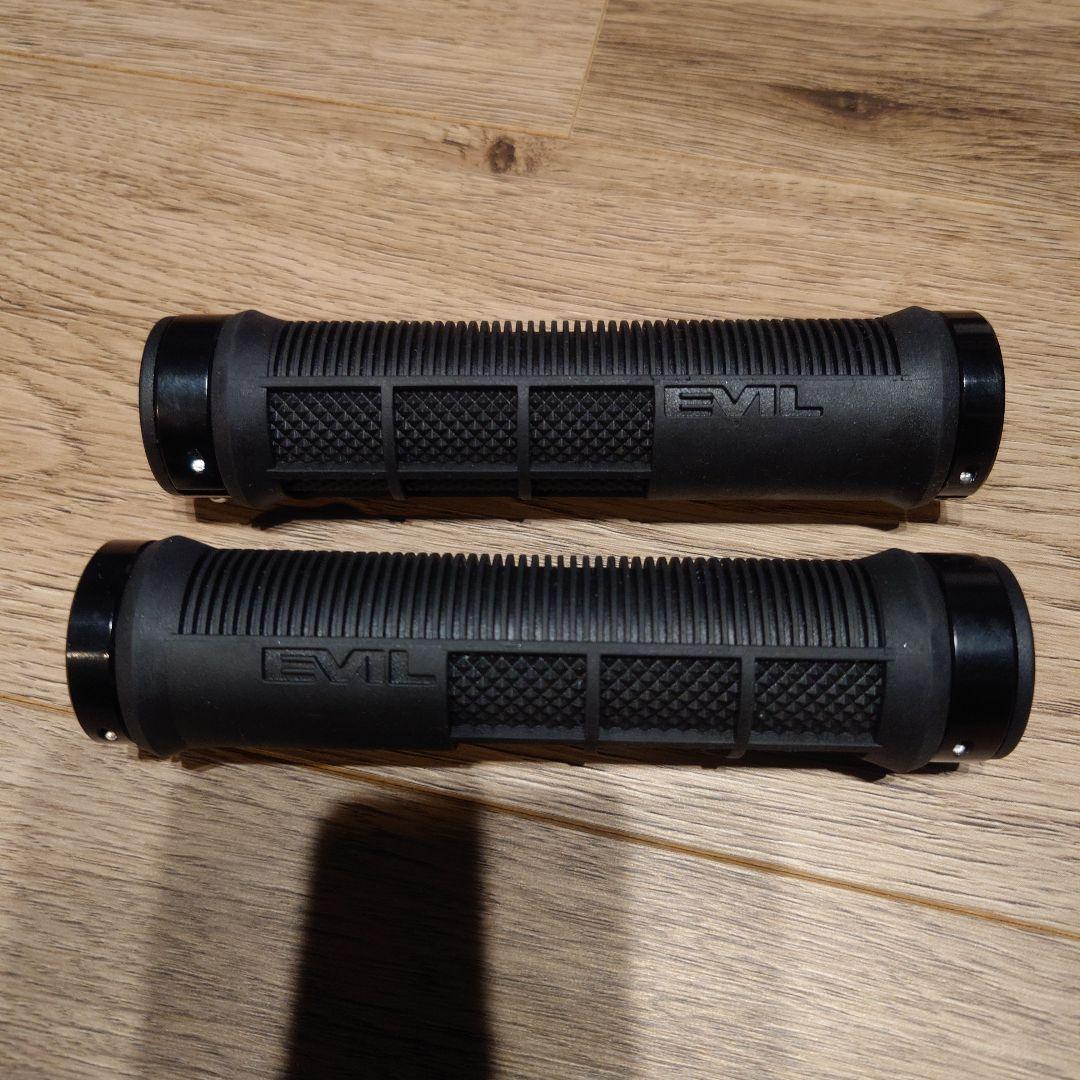 RACEFACE ハンドルステムセット 35mm グリップ付き