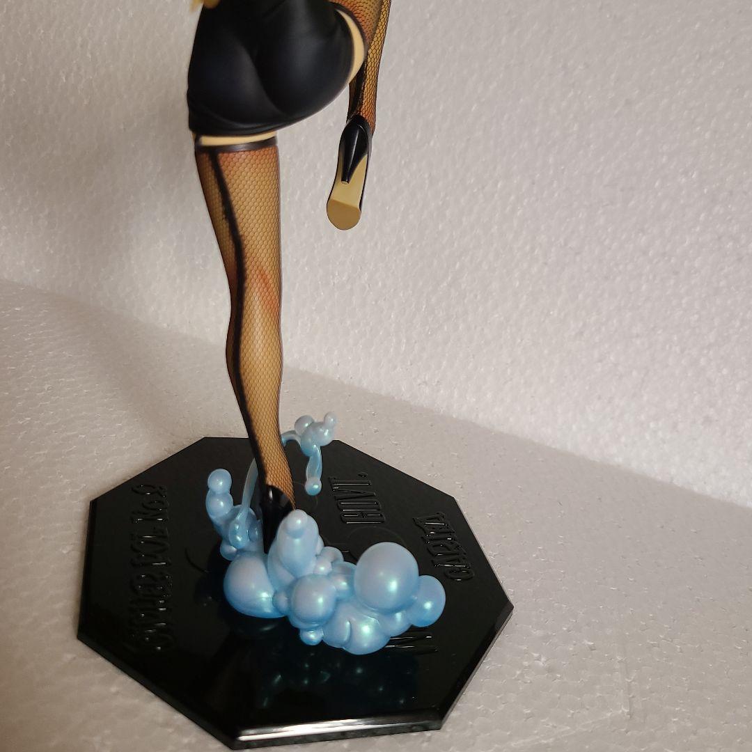 ONE PIECE　ワンピースカリファフィギアPOP