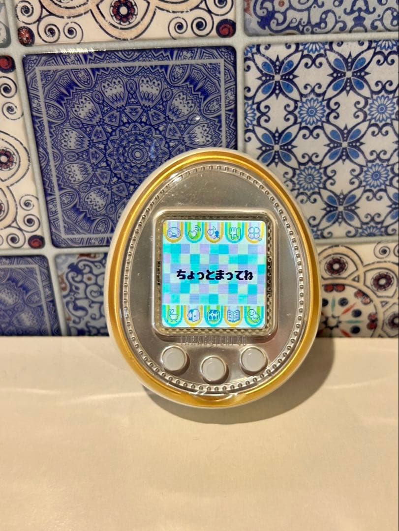 * たまごっち4Uホワイト 本体（中古）のみ *