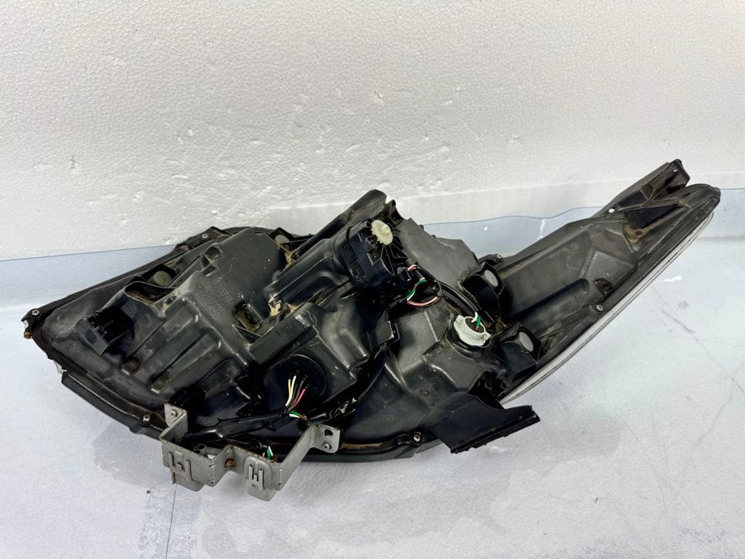 ジャンク】ノア エスクァイア ZRR80 ZWR80 後期 右 ヘッド ライト