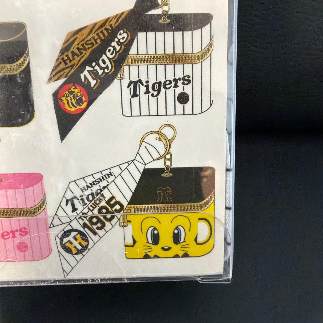 GIGO限定 2025 阪神タイガース スカーフ付チャームポーチ - メルカリ