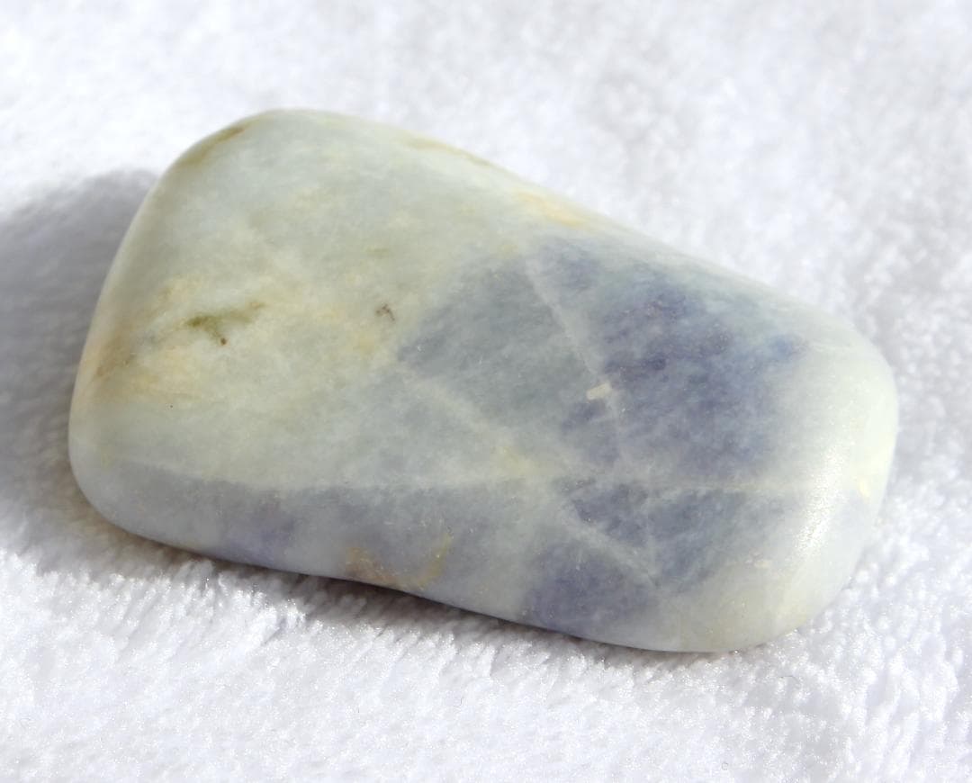 糸魚川翡翠 ラベンダー 39.8g