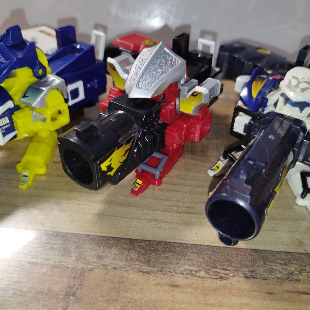 クラッシュビーダマン 3体セット まとめ売り ビーダマン - メルカリ