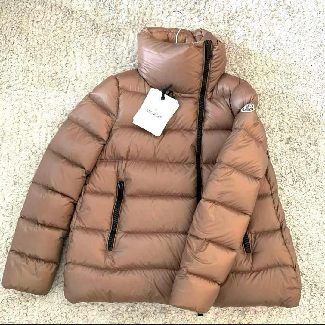 《専用》《美品》モンクレール　レディース　ダウンジャケット