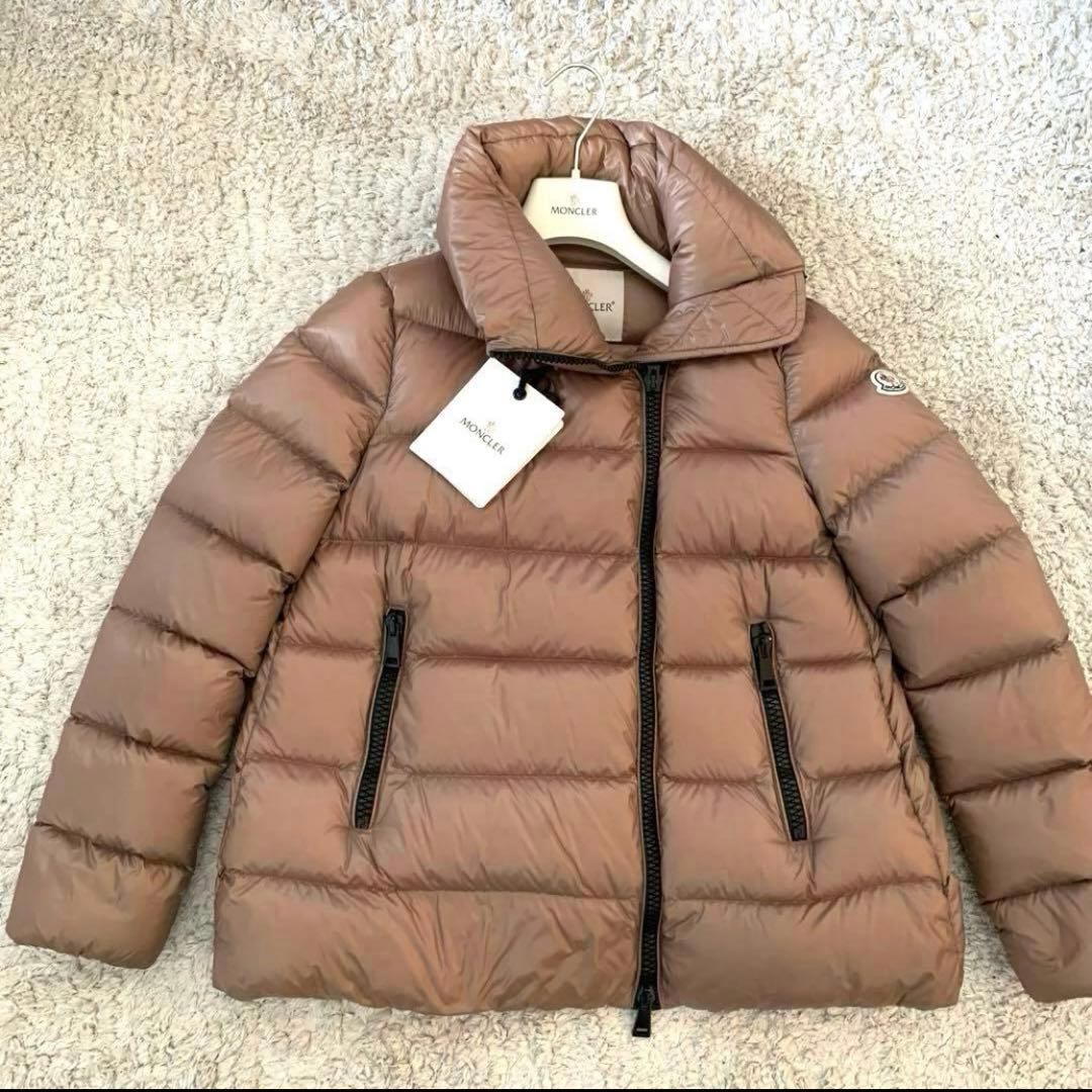 《専用》《美品》モンクレール　レディース　ダウンジャケット