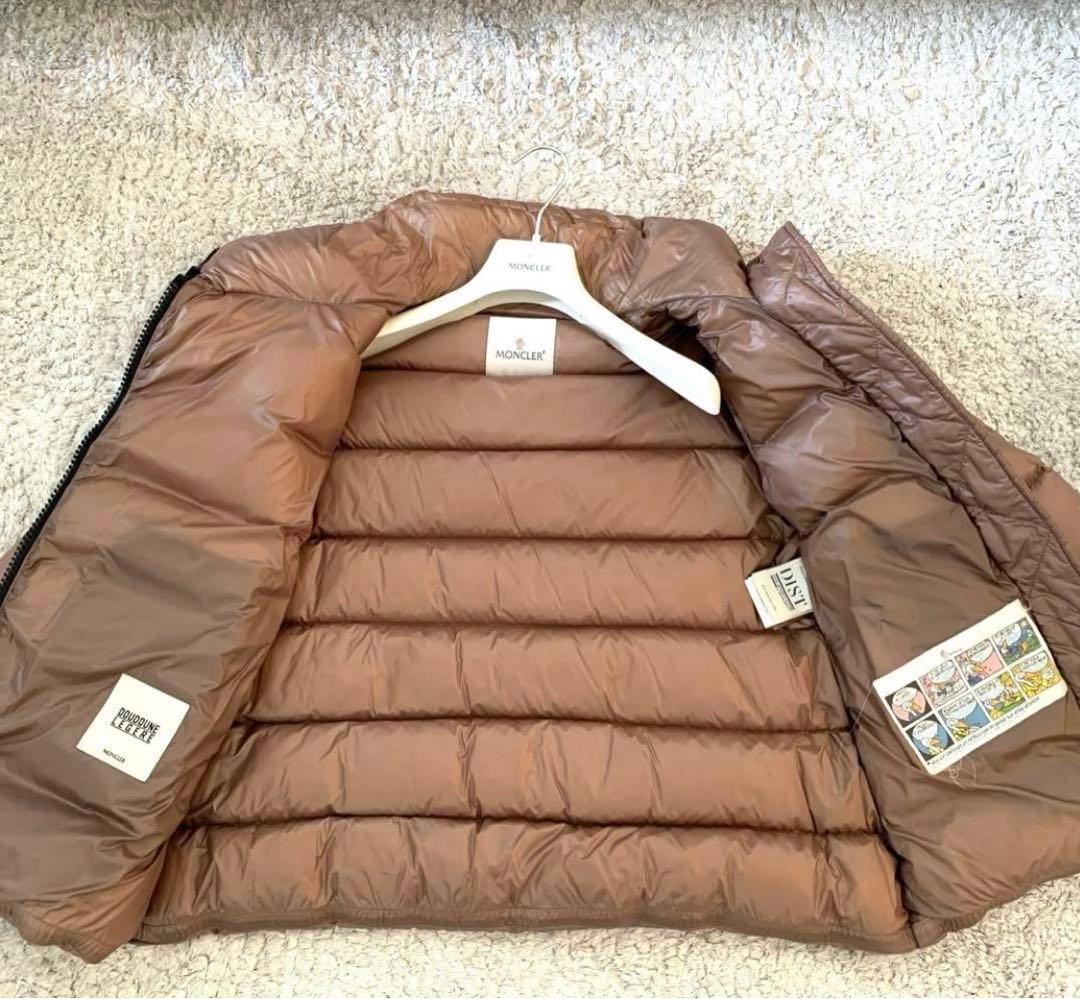 《専用》《美品》モンクレール　レディース　ダウンジャケット