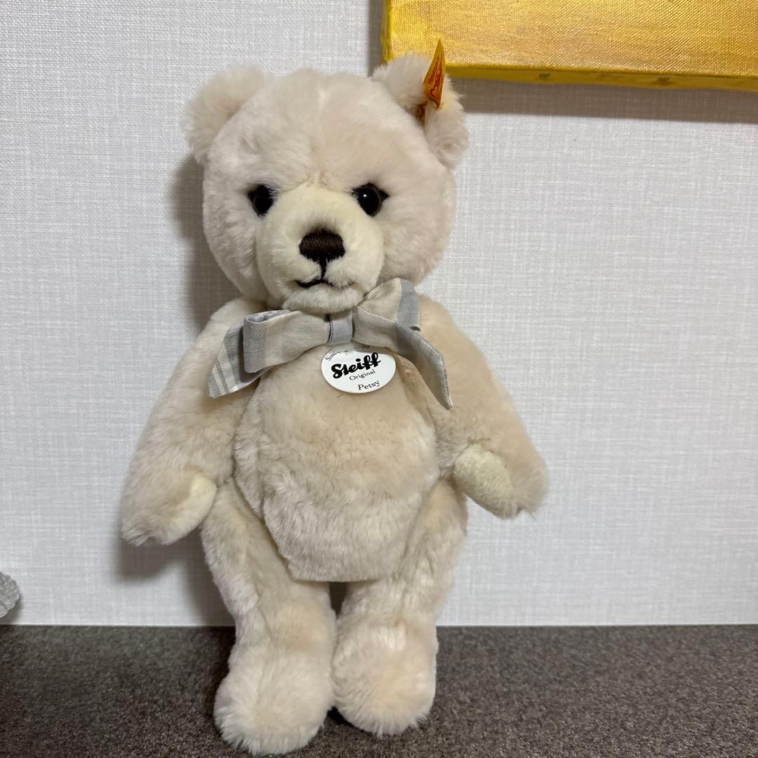 Steiff テディベア　PETSY ペッツィ クリーム　チェックリボン