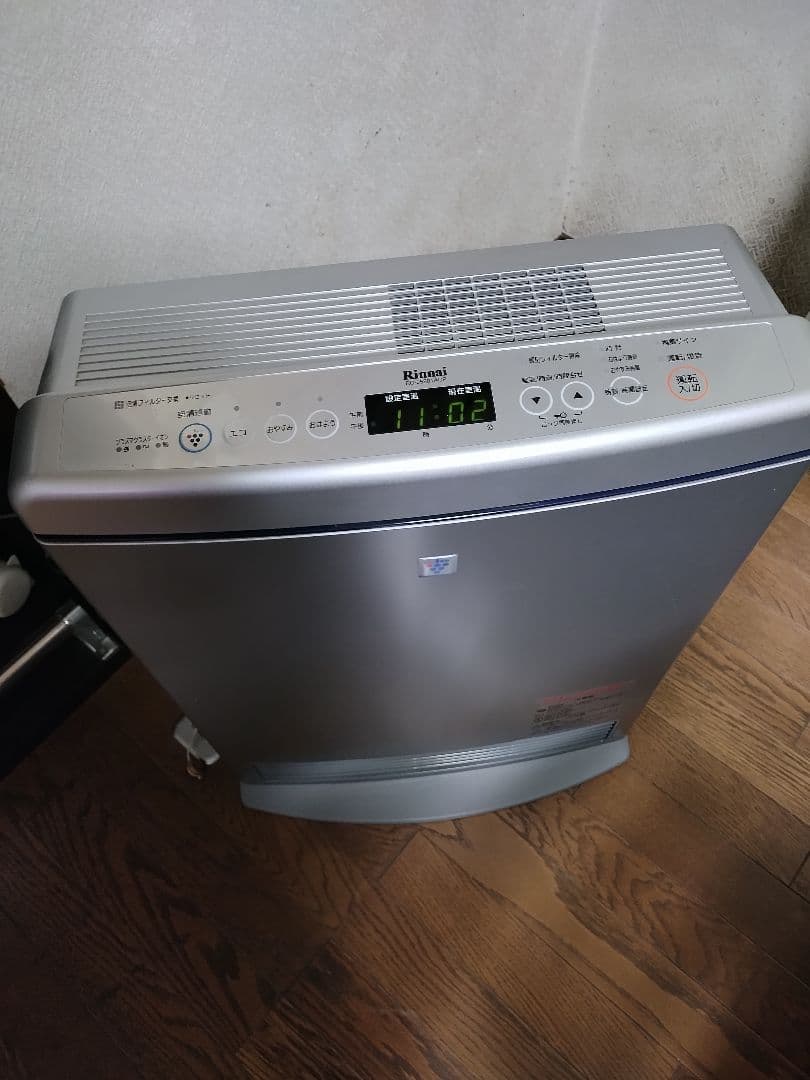 Rinnai ガスファンヒーター RC-J5801ACP 都市ガス ホース付 リンナイ Wiz RC-B5801ACP [都市ガス ホワイト] 価格比較 - 価格.com