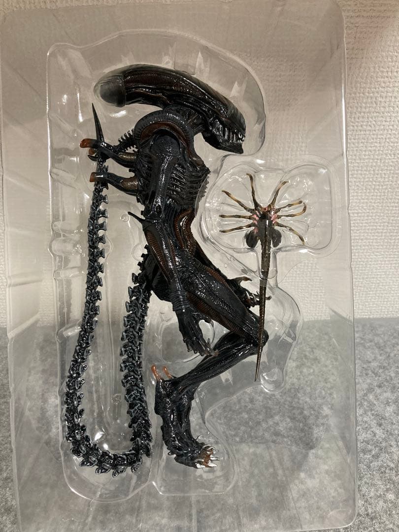 ネカ　NECA エイリアン　ロムルス　スコーチド　ゼノモーフ