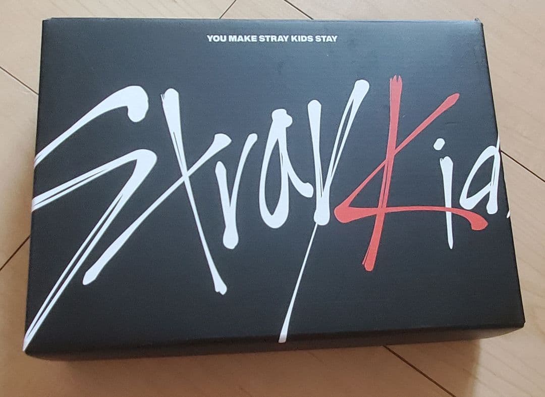 StrayKids 第1期 ウェルカムキット/ファンキット - メルカリ