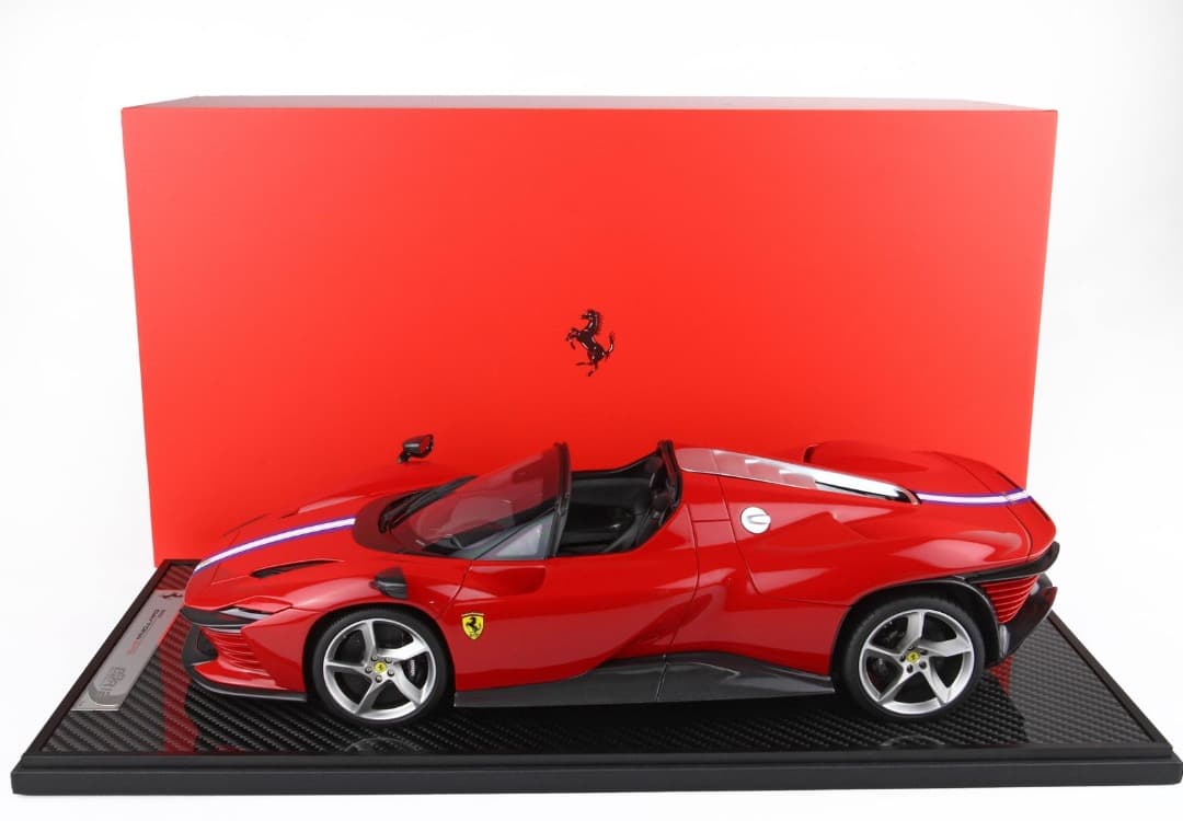 大幅値下げ【新品・即納】BBR 1/12 フェラーリ SP3