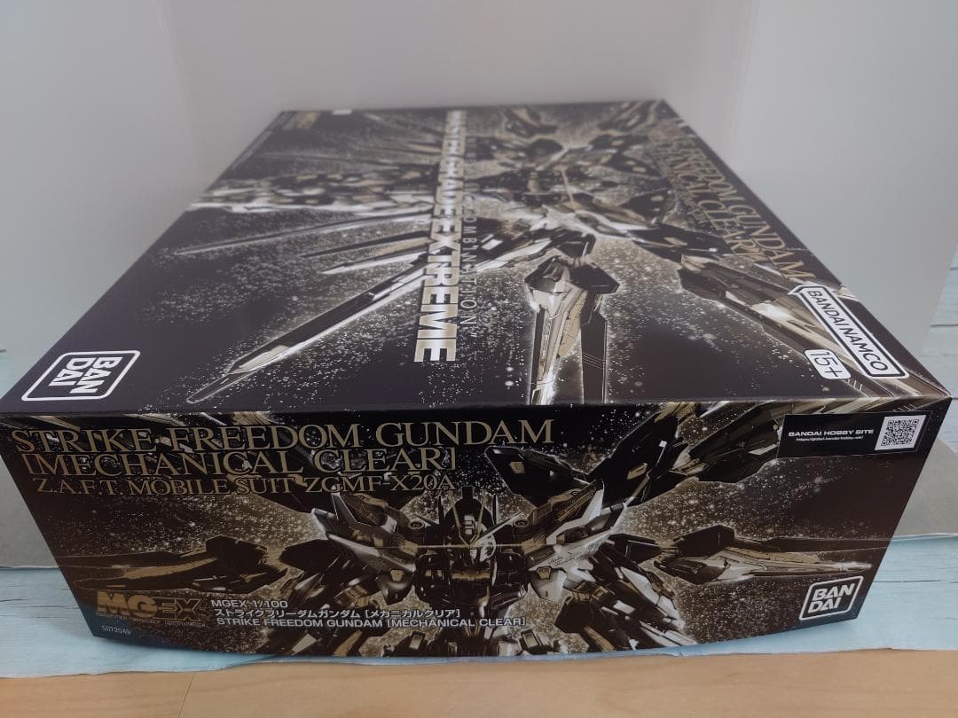 MGEX 1/100 ストライクフリーダムガンダム [メカニカルクリア]