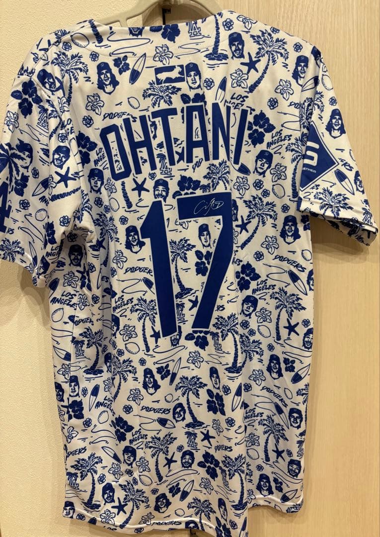 大幅値下！⭐️非売品⭐️大谷翔平 サインプリント ユニフォームアロハ