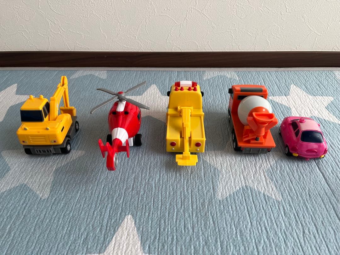 ちびっこバス タヨ 仲間達 アリス パット ハート スピーディー ポコ