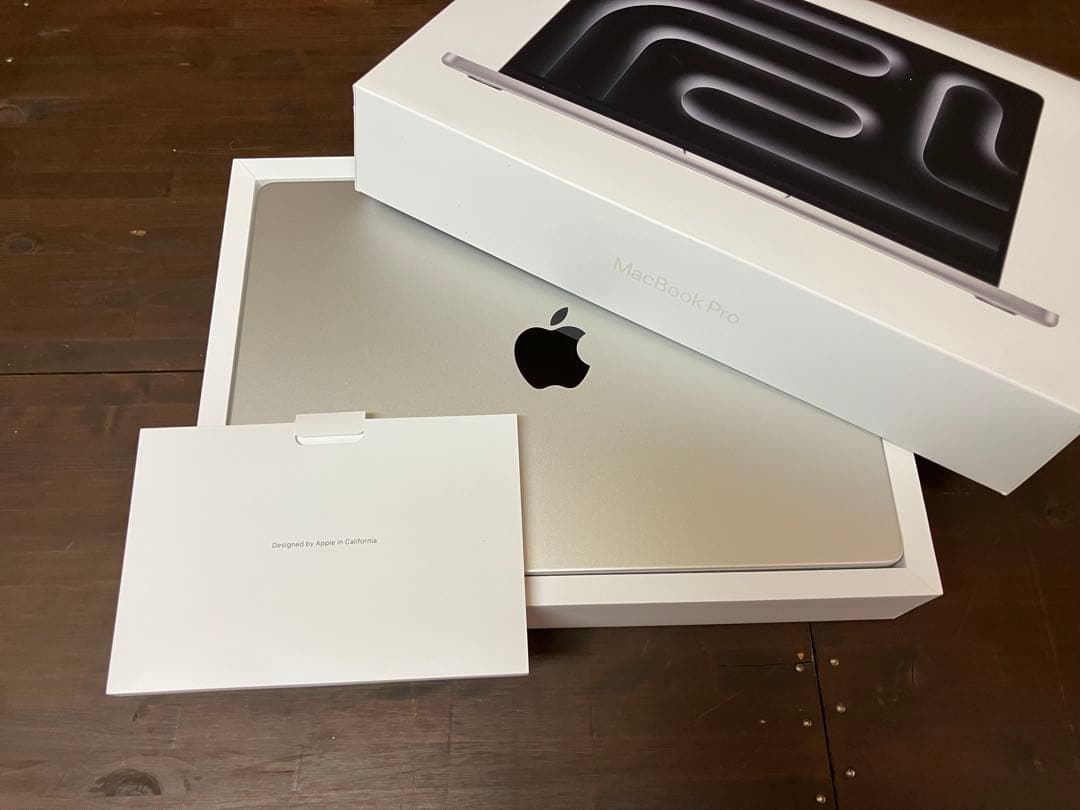 美品 MacBook Pro M3 16GB 1TB US配列キー 充電回数極少 - メルカリ